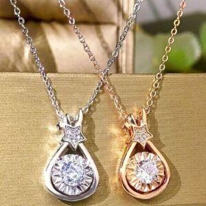 NWT- ROSEGOLD Water Drop Rhinestone Star Accent Pendant Necklace